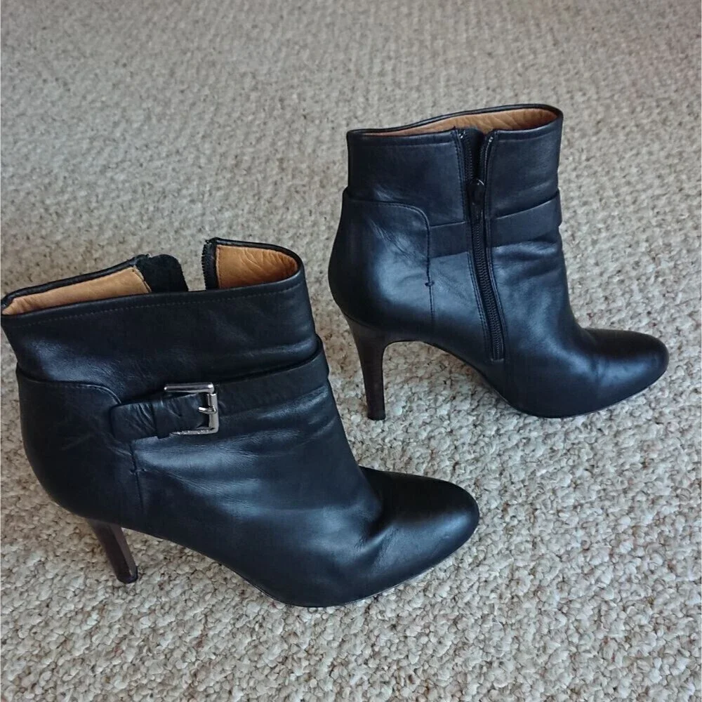 Coach Mason Black Leather Ankle Boots Size 9.5B